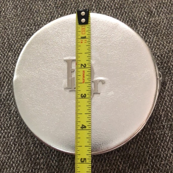 Dior Silver Round Small Pouch Vanity Authentic - Picture 12 of 13